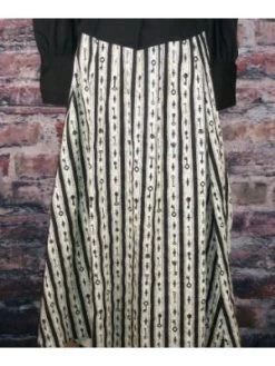 Cotton Black & White Stripe Print Bustle Long Skirt (Small)