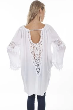 Long Sleeve Hi / Lo Crochet Blouse