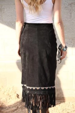 Yuma Fringe Wrap Around Suede Skirt 11 Yuma Fringe Wrap Around Suede Skirt -WildWestFashionFinds Kobler20Leather20Yuma20Skirt 04