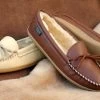 Women's Molded Sole Sheepskin Moccasin Slippers (Size 6 / Saddle)